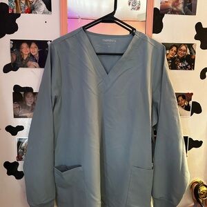 Women’s Teal Mandala long sleeve scrub top size Xl